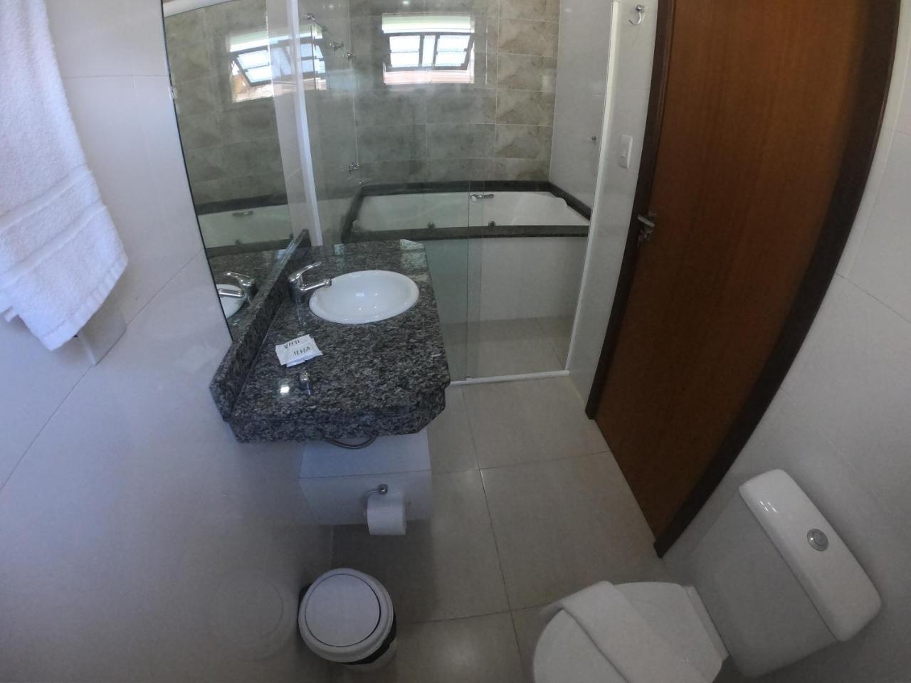 ホテルAs Quatro Estacoes ガロパバ 部屋 写真